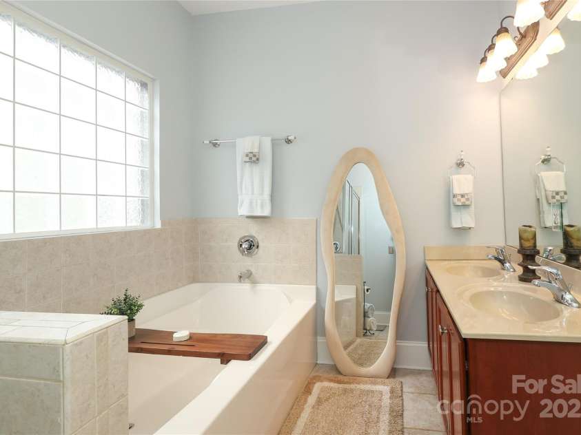 5121 Alysheba Drive, Indian Trail, NC 28079.  MLS# CAR4243542, YatesRealty ID 5371. 