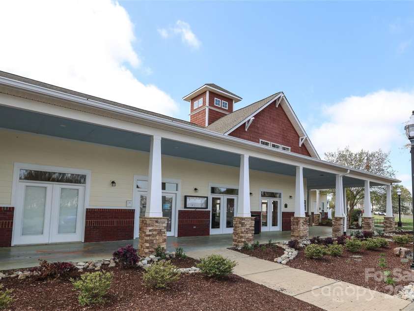 5121 Alysheba Drive, Indian Trail, NC 28079.  MLS# CAR4243542, YatesRealty ID 5371. 