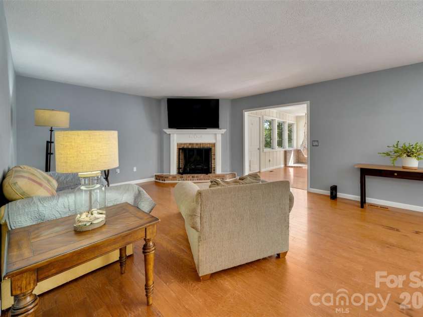 109 Greenwood Forest Drive, Etowah, NC 28729.  MLS# CAR4429683, YatesRealty ID 53712. 