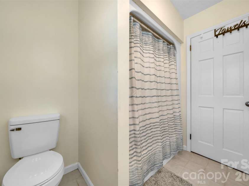 109 Greenwood Forest Drive, Etowah, NC 28729.  MLS# CAR4429683, YatesRealty ID 53712. 