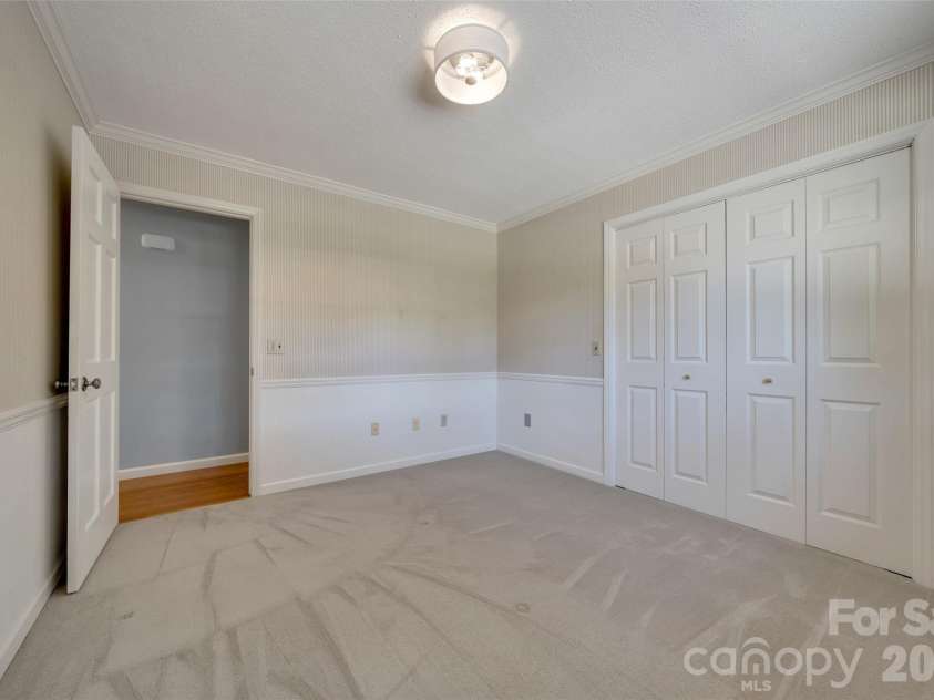 109 Greenwood Forest Drive, Etowah, NC 28729.  MLS# CAR4429683, YatesRealty ID 53712. 