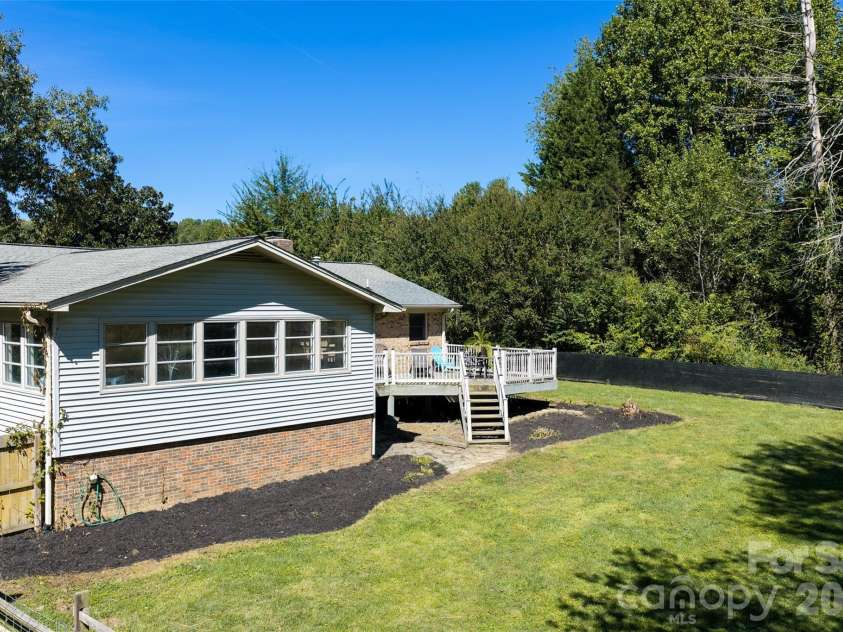 109 Greenwood Forest Drive, Etowah, NC 28729.  MLS# CAR4429683, YatesRealty ID 53712. 