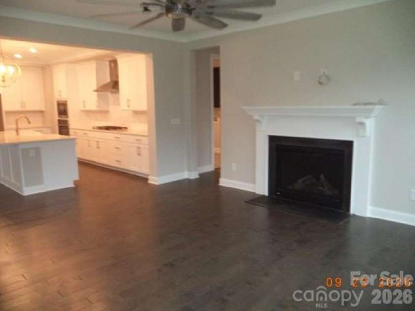 8722 Sherrills Ford Road, Sherrills Ford, NC 28673.  MLS# CAR4429772, YatesRealty ID 53716. Great room