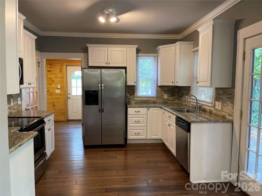 216 Catawba Avenue, Mount Holly, NC 28120.  MLS# CAR4425168, YatesRealty ID 53718. 