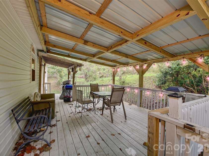 397 Reservoir Road, Spruce Pine, NC 28777.  MLS# CAR4429844, YatesRealty ID 53719. 