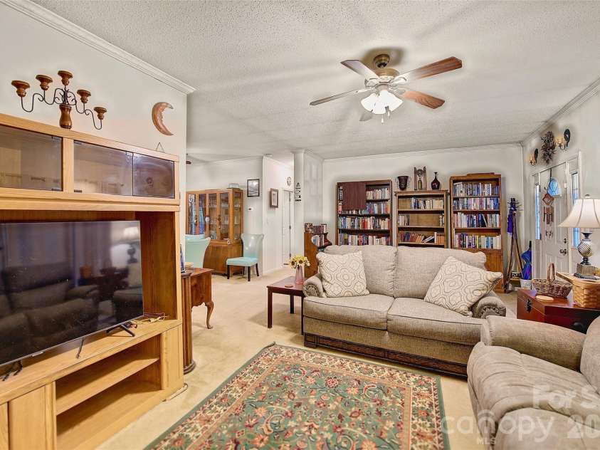 397 Reservoir Road, Spruce Pine, NC 28777.  MLS# CAR4429844, YatesRealty ID 53719. 