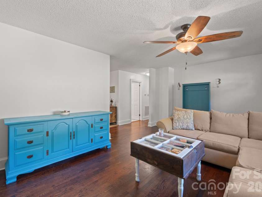 907 Mauney Road, Stanley, NC 28164.  MLS# CAR4429379, YatesRealty ID 53720. 
