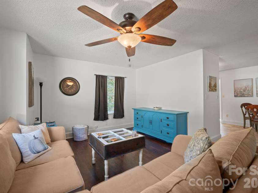907 Mauney Road, Stanley, NC 28164.  MLS# CAR4429379, YatesRealty ID 53720. 