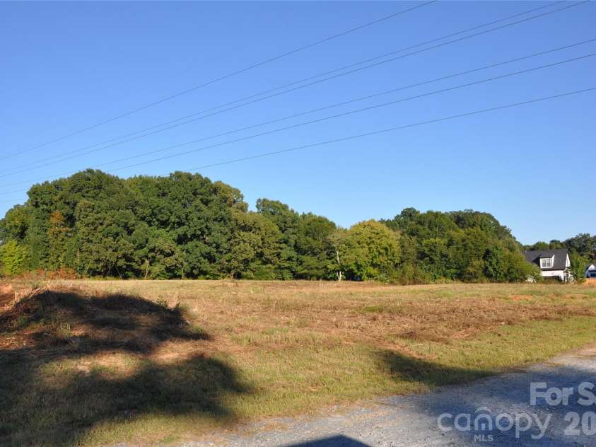 5017 Lancaster Highway, Monroe, NC 28112.  MLS# CAR4429531, YatesRealty ID 53721. 