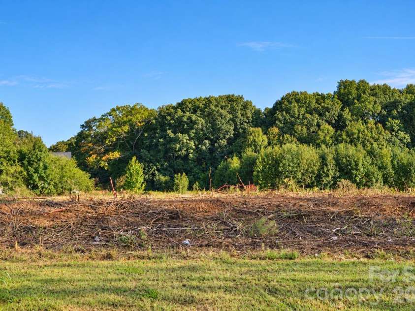 5017 Lancaster Highway, Monroe, NC 28112.  MLS# CAR4429531, YatesRealty ID 53721. 