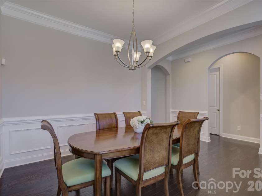 10025 St Kitts Landing Lane, Charlotte, NC 28278.  MLS# CAR4426225, YatesRealty ID 53722. 