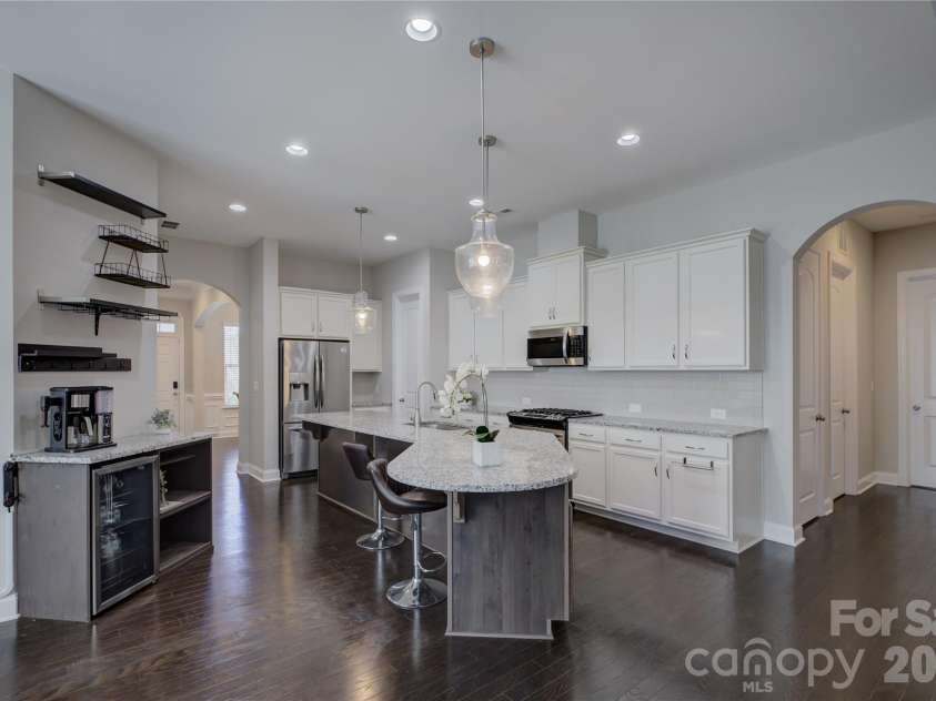 10025 St Kitts Landing Lane, Charlotte, NC 28278.  MLS# CAR4426225, YatesRealty ID 53722. 