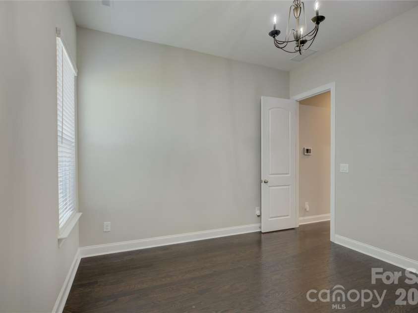 10025 St Kitts Landing Lane, Charlotte, NC 28278.  MLS# CAR4426225, YatesRealty ID 53722. 