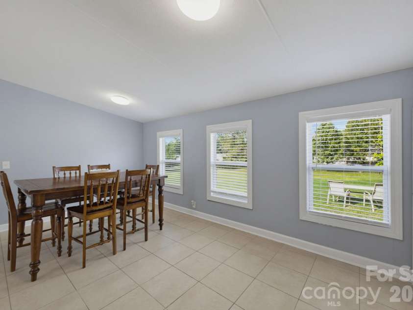 129 Titanium Drive, Statesville, NC 28625.  MLS# CAR4429081, YatesRealty ID 53723. 