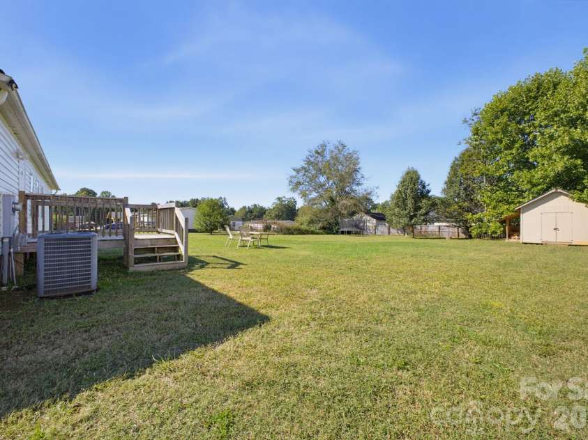 129 Titanium Drive, Statesville, NC 28625.  MLS# CAR4429081, YatesRealty ID 53723. 