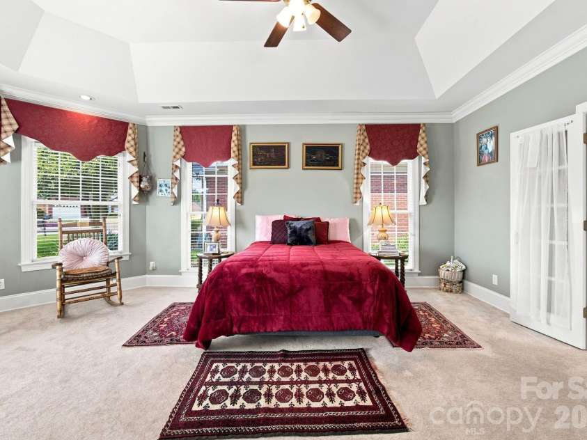1511 Elkhart Circle, Gastonia, NC 28054.  MLS# CAR4413408, YatesRealty ID 53724. Primary on main