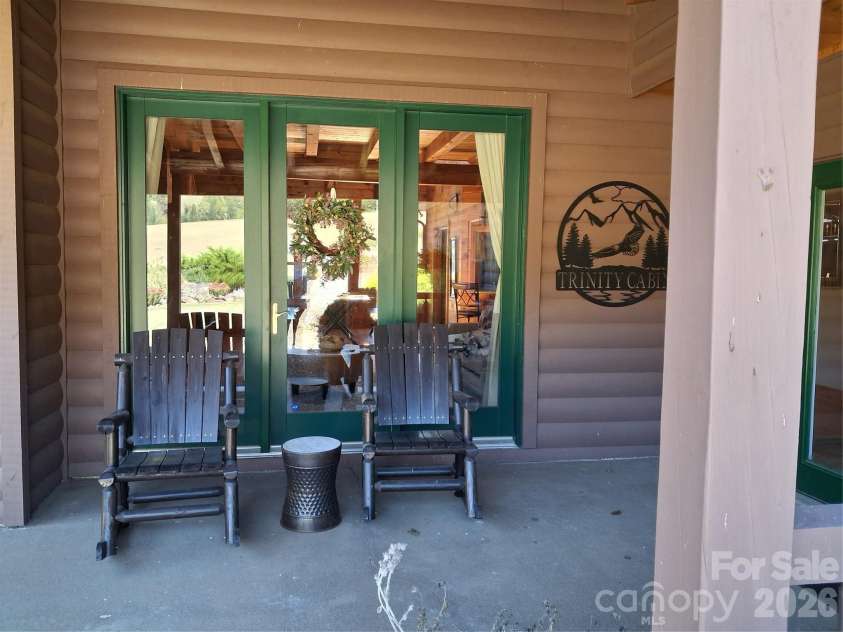 101 Trinity Drive, Clyde, NC 28721.  MLS# CAR4429185, YatesRealty ID 53729. 