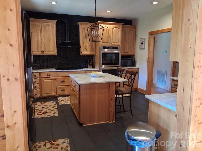 101 Trinity Drive, Clyde, NC 28721.  MLS# CAR4429185, YatesRealty ID 53729. 