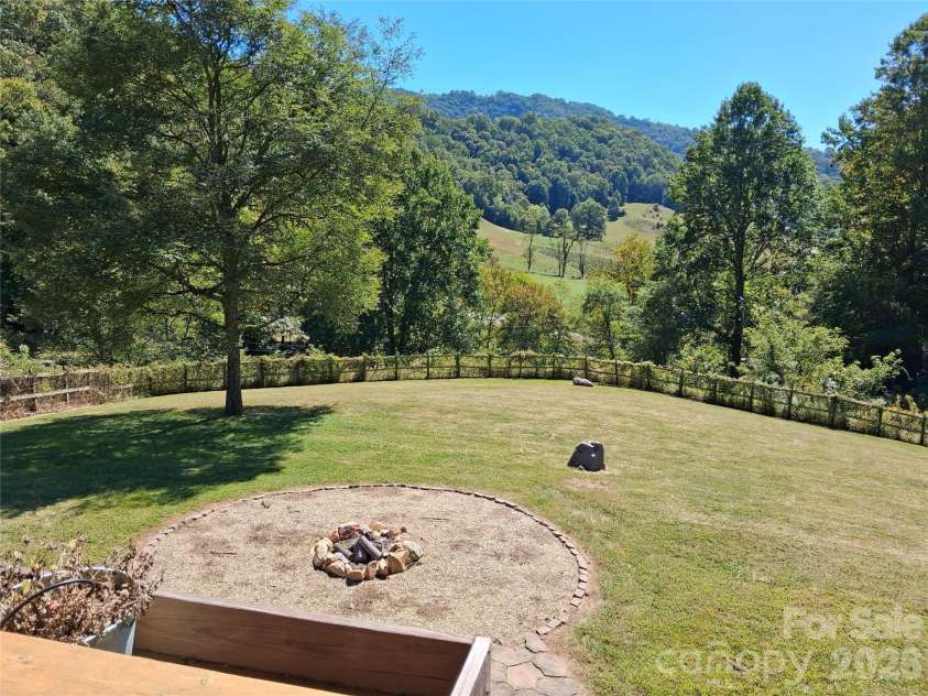 101 Trinity Drive, Clyde, NC 28721.  MLS# CAR4429185, YatesRealty ID 53729. 