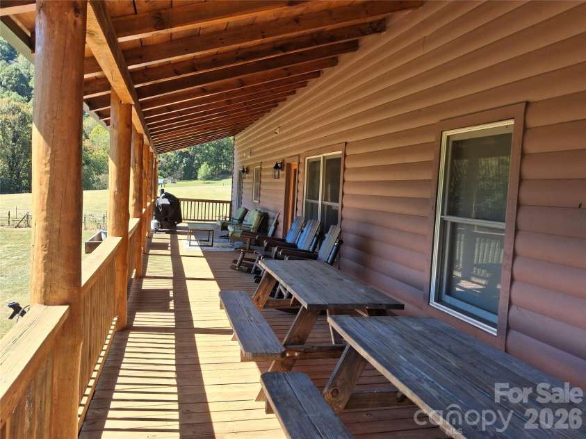 101 Trinity Drive, Clyde, NC 28721.  MLS# CAR4429185, YatesRealty ID 53729. 