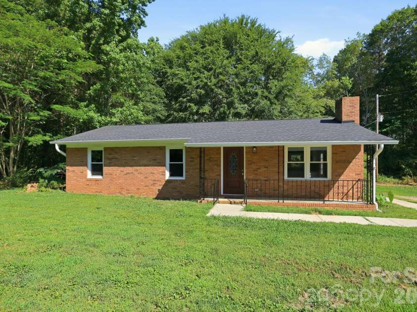 1108 Willoughby Road, Monroe, NC 28110.  MLS# CAR4275391, YatesRealty ID 5373. 