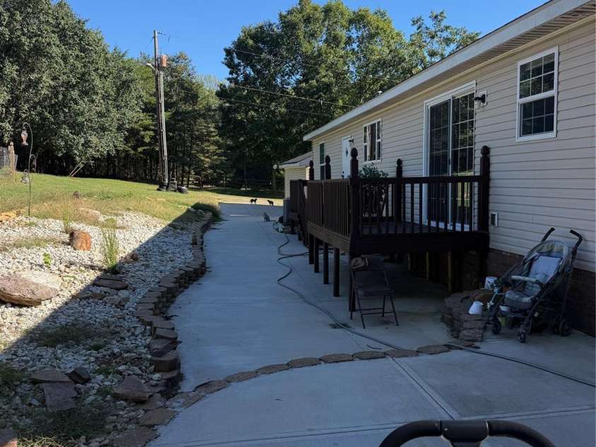 1352 Williamson Road, Shelby, NC 28150.  MLS# CAR4429882, YatesRealty ID 53734. 
