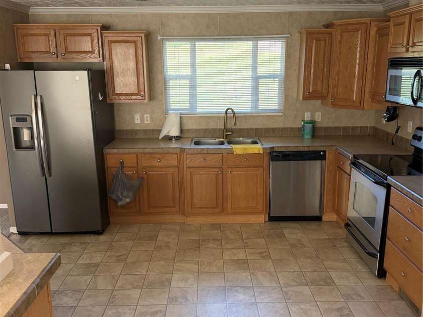 1352 Williamson Road, Shelby, NC 28150.  MLS# CAR4429882, YatesRealty ID 53734. 