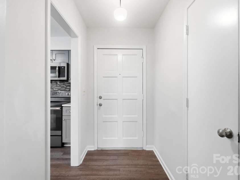 5921 Falstaff Drive, Charlotte, NC 28227.  MLS# CAR4429279, YatesRealty ID 53736. 