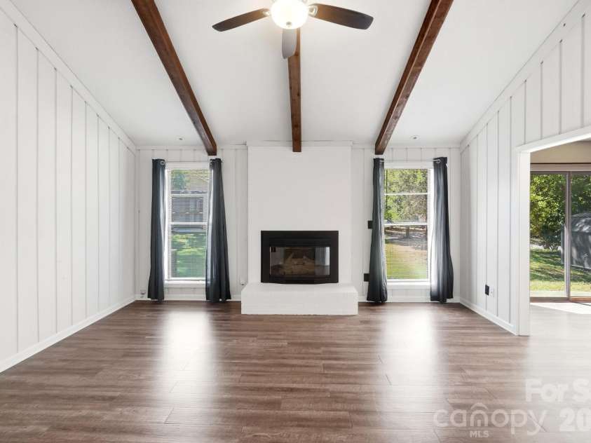 5921 Falstaff Drive, Charlotte, NC 28227.  MLS# CAR4429279, YatesRealty ID 53736. 