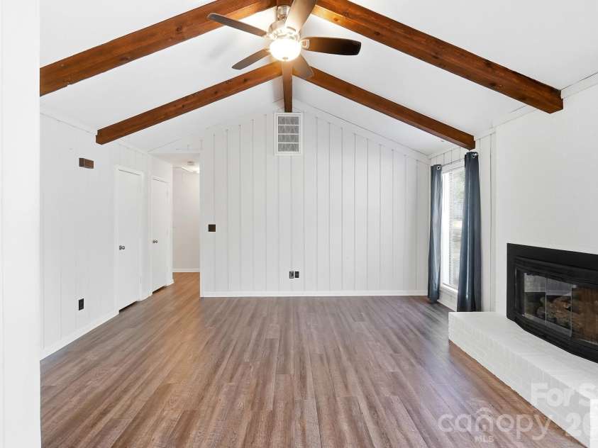 5921 Falstaff Drive, Charlotte, NC 28227.  MLS# CAR4429279, YatesRealty ID 53736. 