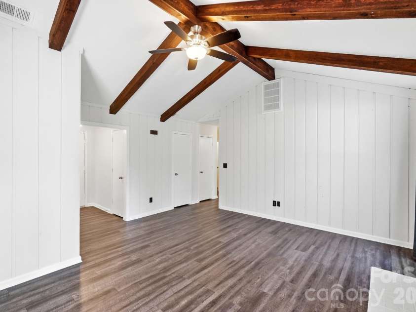 5921 Falstaff Drive, Charlotte, NC 28227.  MLS# CAR4429279, YatesRealty ID 53736. 