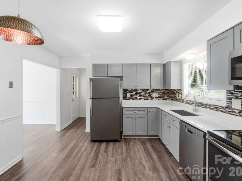 5921 Falstaff Drive, Charlotte, NC 28227.  MLS# CAR4429279, YatesRealty ID 53736. 