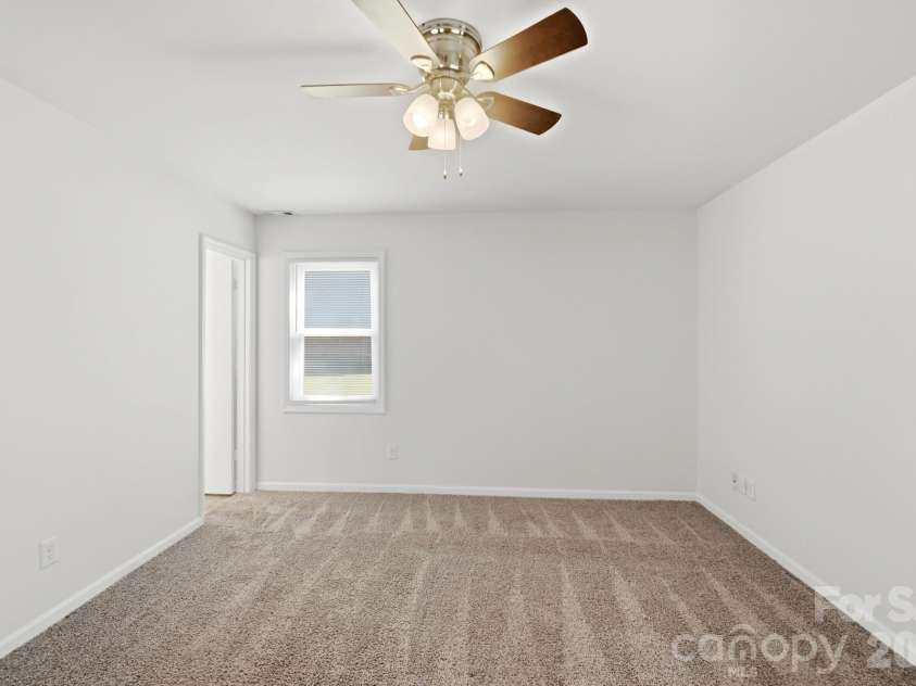 5921 Falstaff Drive, Charlotte, NC 28227.  MLS# CAR4429279, YatesRealty ID 53736. 