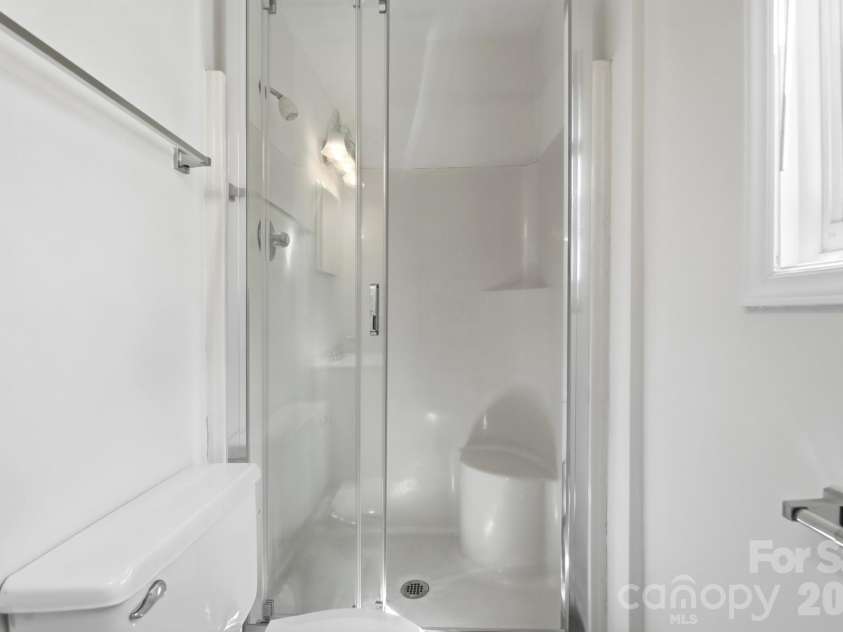 5921 Falstaff Drive, Charlotte, NC 28227.  MLS# CAR4429279, YatesRealty ID 53736. 