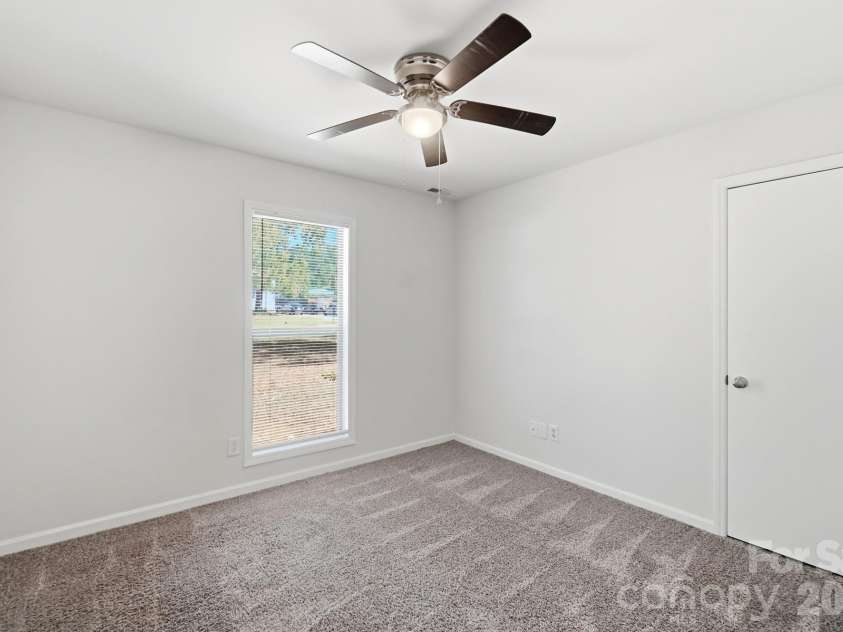 5921 Falstaff Drive, Charlotte, NC 28227.  MLS# CAR4429279, YatesRealty ID 53736. 