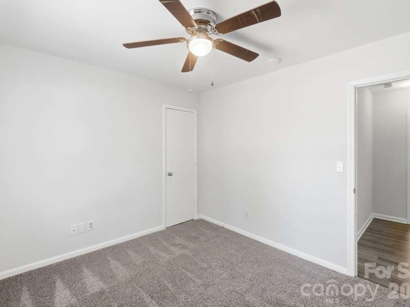 5921 Falstaff Drive, Charlotte, NC 28227.  MLS# CAR4429279, YatesRealty ID 53736. 