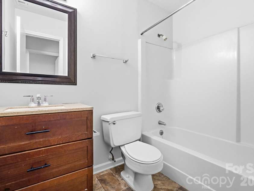 5921 Falstaff Drive, Charlotte, NC 28227.  MLS# CAR4429279, YatesRealty ID 53736. 