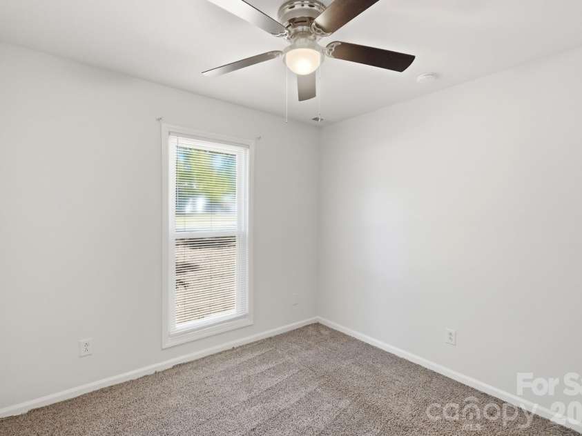5921 Falstaff Drive, Charlotte, NC 28227.  MLS# CAR4429279, YatesRealty ID 53736. 