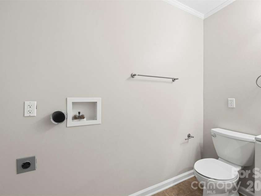 116 Beacon Hills Drive, Gastonia, NC 28056.  MLS# CAR4429885, YatesRealty ID 53738. 