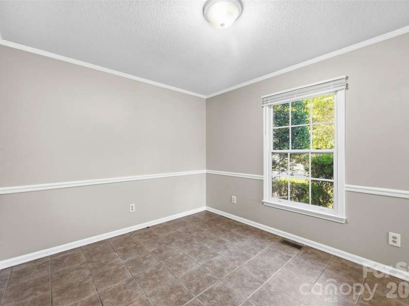 116 Beacon Hills Drive, Gastonia, NC 28056.  MLS# CAR4429885, YatesRealty ID 53738. 