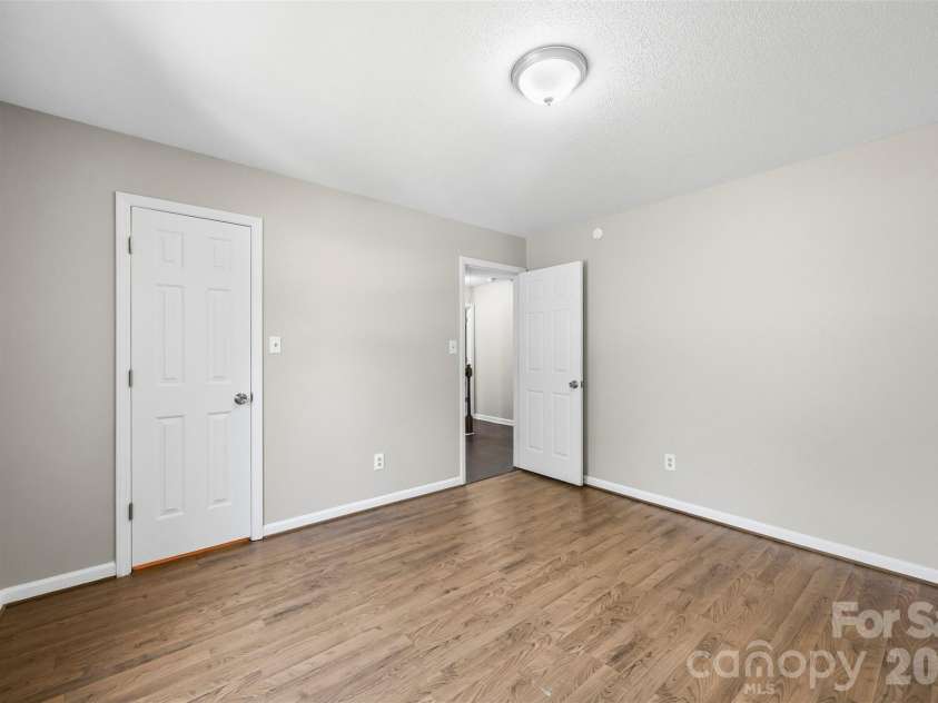 116 Beacon Hills Drive, Gastonia, NC 28056.  MLS# CAR4429885, YatesRealty ID 53738. 