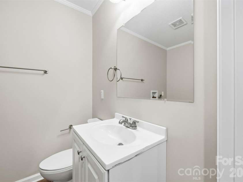 116 Beacon Hills Drive, Gastonia, NC 28056.  MLS# CAR4429885, YatesRealty ID 53738. 