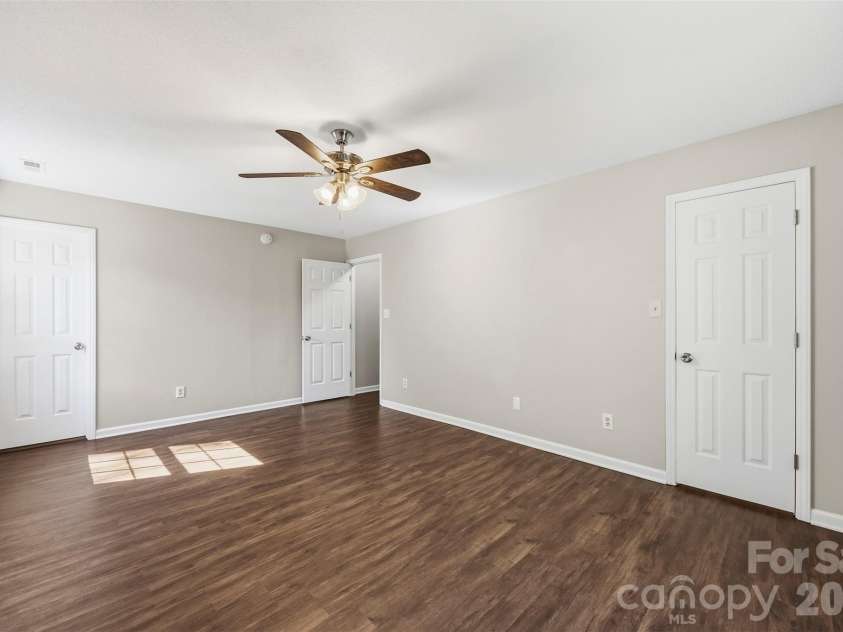 116 Beacon Hills Drive, Gastonia, NC 28056.  MLS# CAR4429885, YatesRealty ID 53738. 
