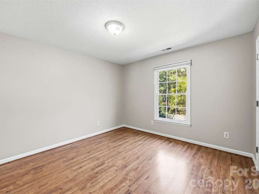 116 Beacon Hills Drive, Gastonia, NC 28056.  MLS# CAR4429885, YatesRealty ID 53738. 