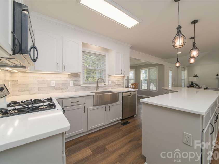 165 Scott Trace, Salisbury, NC 28147.  MLS# CAR4429732, YatesRealty ID 53739. 