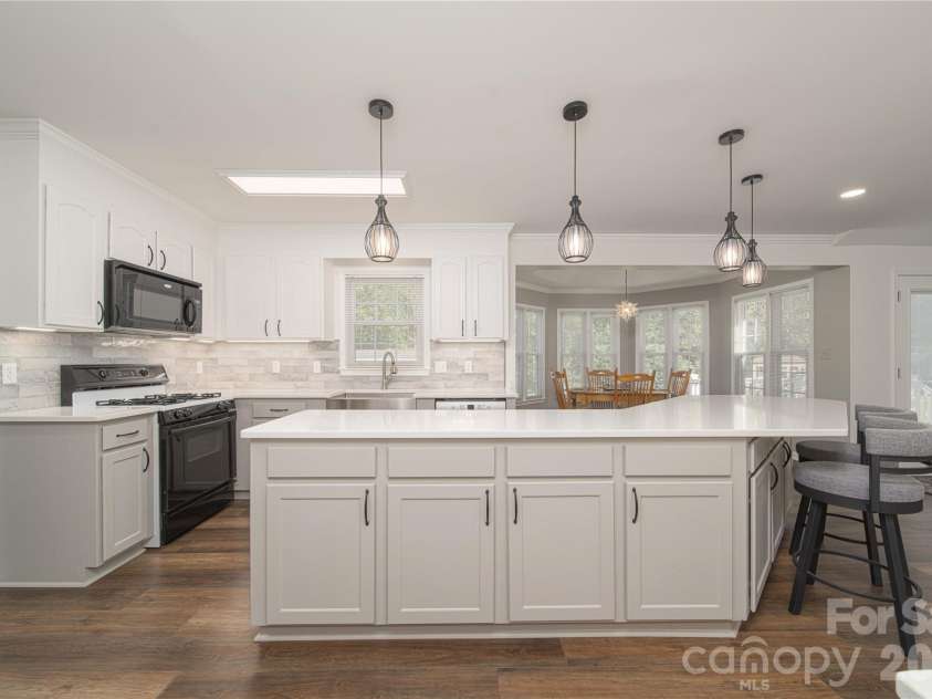 165 Scott Trace, Salisbury, NC 28147.  MLS# CAR4429732, YatesRealty ID 53739. 