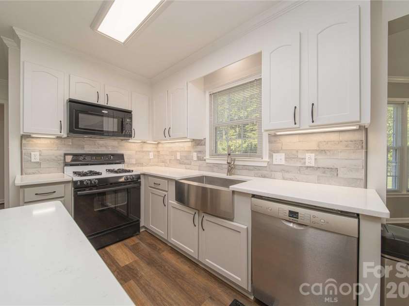 165 Scott Trace, Salisbury, NC 28147.  MLS# CAR4429732, YatesRealty ID 53739. 
