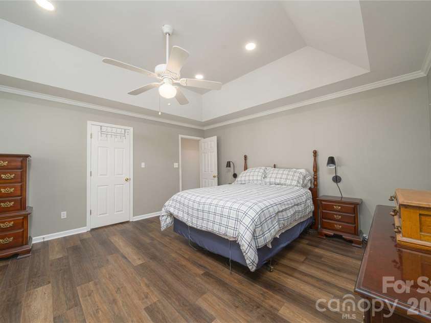 165 Scott Trace, Salisbury, NC 28147.  MLS# CAR4429732, YatesRealty ID 53739. 
