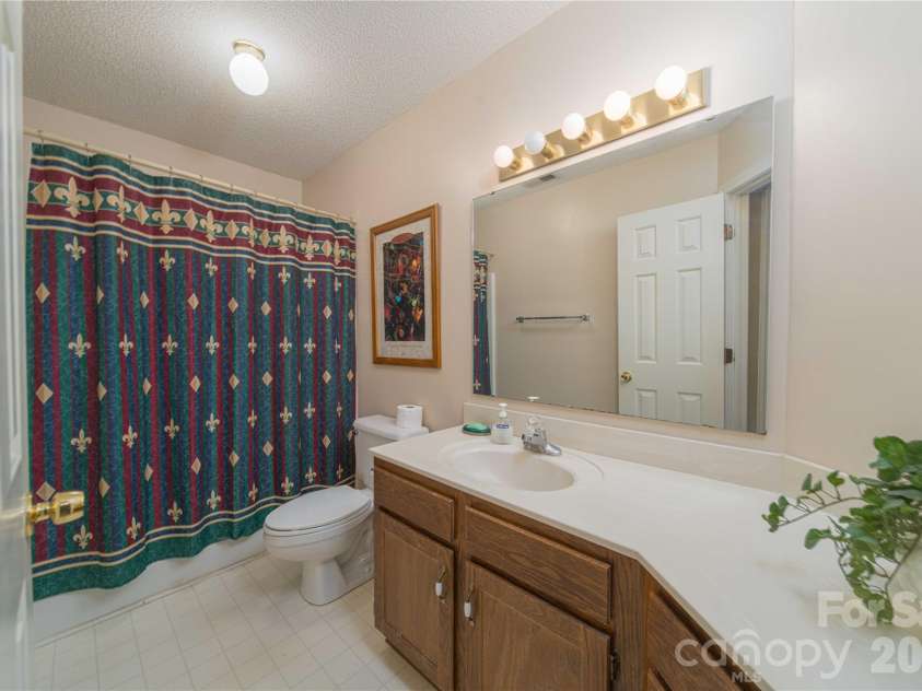 165 Scott Trace, Salisbury, NC 28147.  MLS# CAR4429732, YatesRealty ID 53739. 