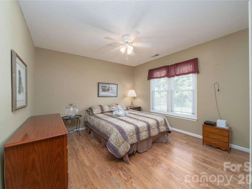 165 Scott Trace, Salisbury, NC 28147.  MLS# CAR4429732, YatesRealty ID 53739. 